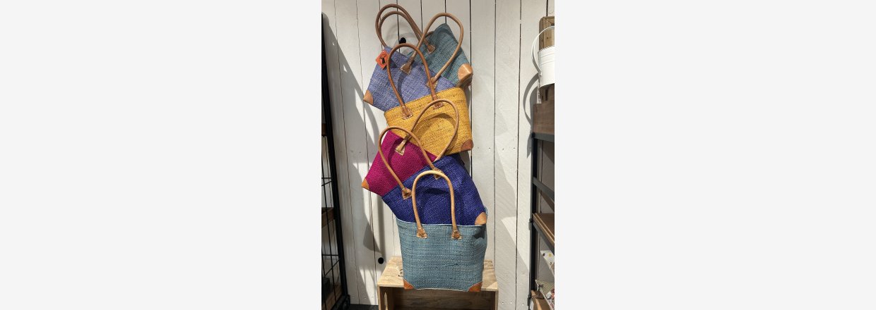 Madam Grskar strandtasker og flettede tasker