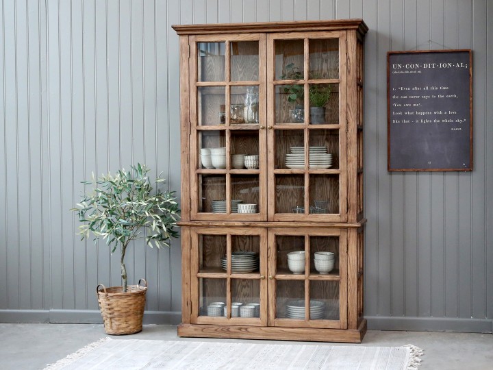 Chic Antique Vitrineskabe