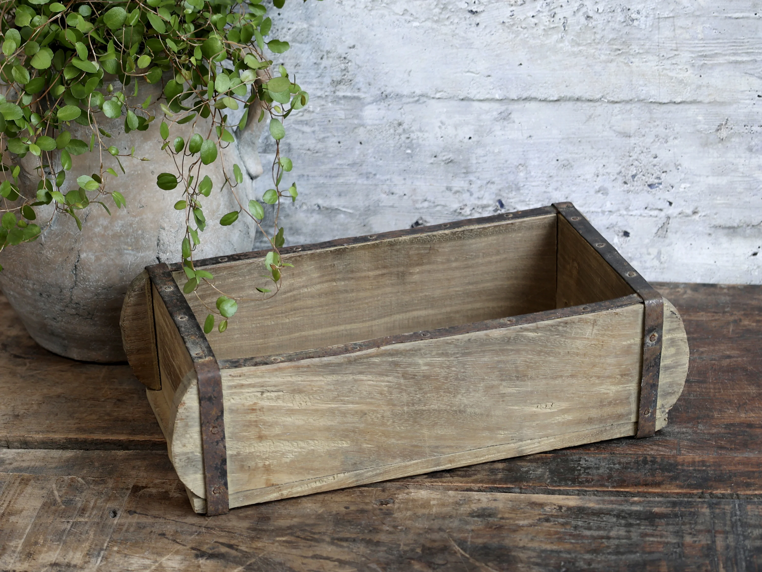 Chic Antique Murstens Form