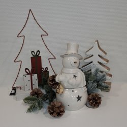 J-Line - Juletr m/gaver &amp; LED lys Hvid, Rd &amp; Grn H: 34 B: 20 D: 7 cm. 