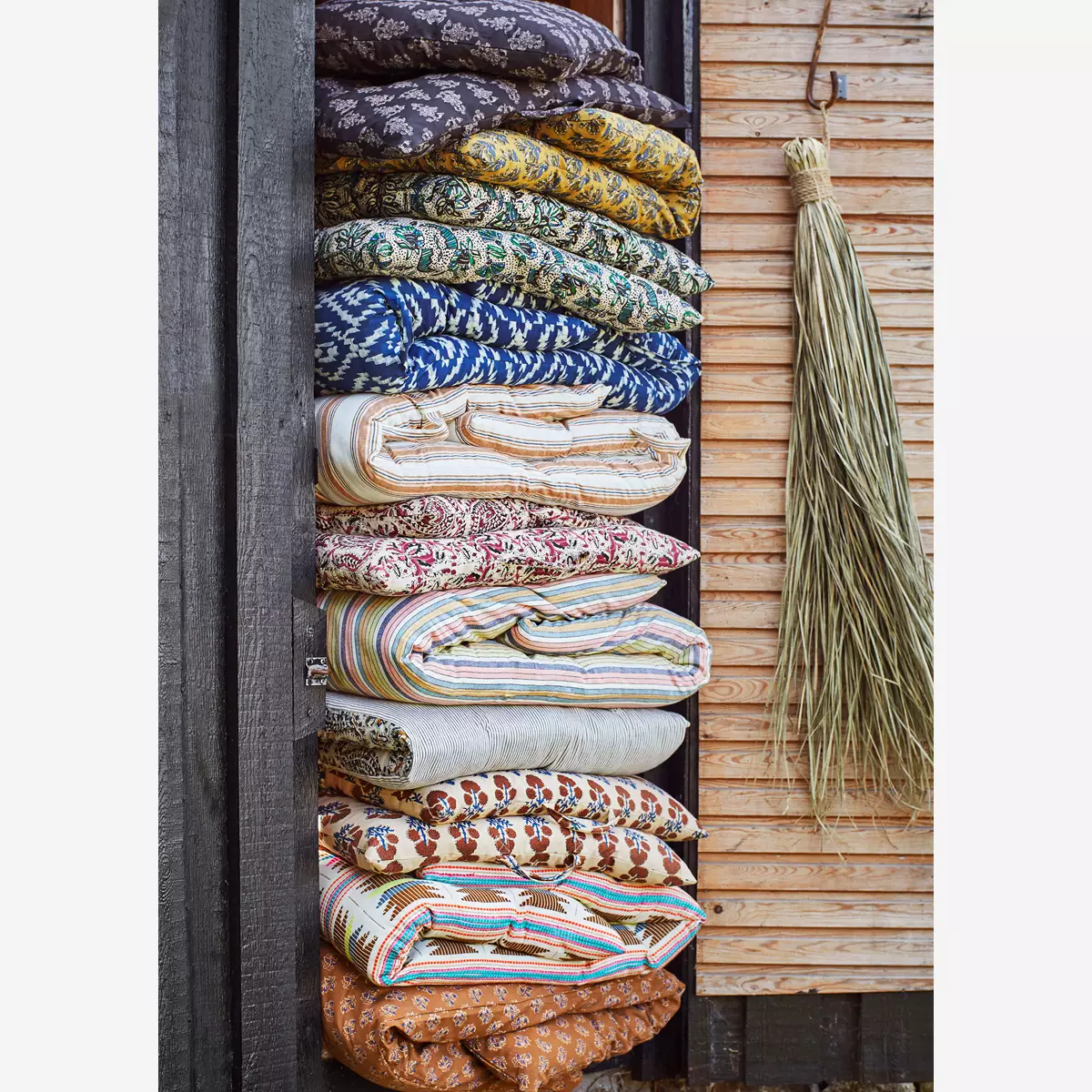 Madam Stoltz Madrasser & Siddehynder