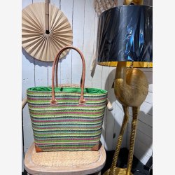 Madam Grskar - Strandtaske i mixede stribe mnster, Flere varianter