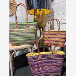 Madam Grskar - Strandtaske i mixede stribe mnster, Flere varianter