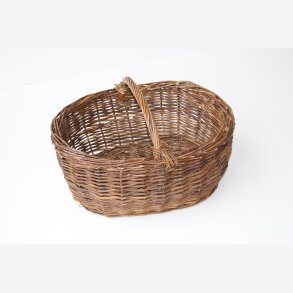 By Kurv Oval Flettet Rpil ca. ml L: 57 B: 40 H: 25/34cm.