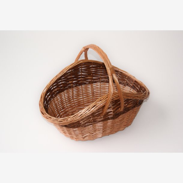 By kurv Oval Flettet Kogepil ca. ml L: 50 B: 35 H: 15/37cm.