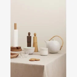 Spring Copenhagen - Eva Sthr-Nielsen keramik kop H: 8 D: 9 cm. 