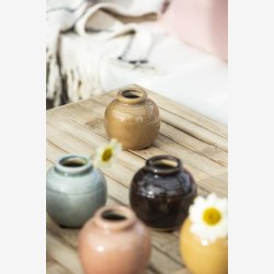 Ib Laursen vase m/riller &amp; krakeleret glasur H: 7,5 : 8 cm. 