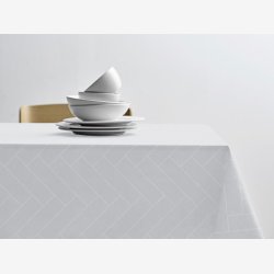 Sdahl Tiles damask dug Optisk hvid 140x270cm. 