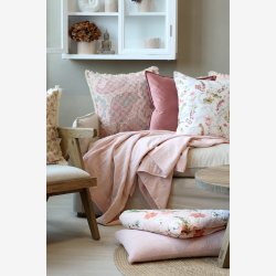 Chic Antique - Aix Vintage quilt Coral Blush 180 x 130 cm. 