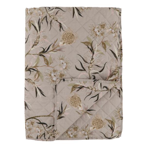 Chic Antique - Aix Quilt m/blomstermnster L 180 B 130 cm. 