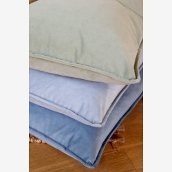 Chic Antique - Aix Pudebetrk i Velour, Sky Blue 50 x 50 cm.