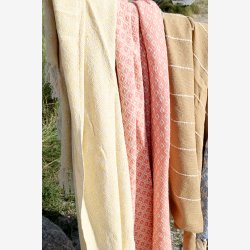 Chic Antique - Aix Plaid af overskudsgarn Raspberry 150 x 130 cm. 