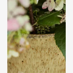 House Doctor - Vase Keramik Beige H: 27 �: 17 cm.