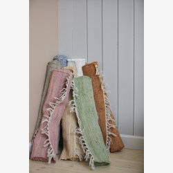 Ib Laursen kludetppe koral B: 60 L: 120 cm. 