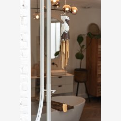 J-Line - Vindspil m. Pelicanfigur Tr�/Bambus Hvid/Brun 12x10x80cm.