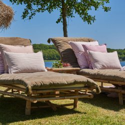 speedtsberg -Pude u/fyld smalle striber 35x35cm Lyserd og Hvid