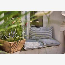 speedtsberg -Pude u/fyld smalle striber 35x55cm Mrkebl og Hvid