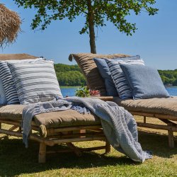 Speedtsberg - Pudebetrk u/fyld m. smalle striber 60x60cm Mrke bl