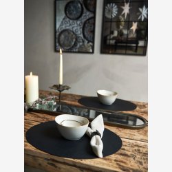 Speedtsberg - Dkkeserviet oval Sort L: 45 B: 33 cm.