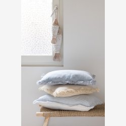 J-Line - Pudebetr�k m. frynser Bl� Bomuld/h�r/polyester 60x40x10cm.