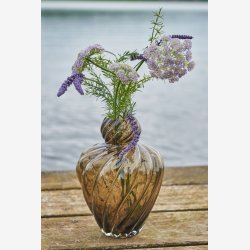 Speedtsberg - Vase snoet glas Brun, H: 30 : 21cm.