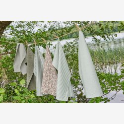 Speedtsberg - Viskestykke m/smalle striber L: 70 B: 50 cm.