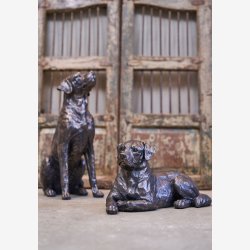 Speedtsberg - Figur Hund Poly L: 32 B: 21 H: 48 cm. 