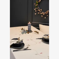 Juledug m/Broderi Julemotiv 140 x 360 cm. Bomuld