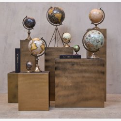 Speedtsberg - Globus m/Messing fod H: 15 : 7 cm. Sort/Messing