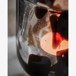 House Doctor - Fyrfadsstage Glas m/Brunt m�nster H: 9,5 �: 9 cm.  S�t m/2 stk. 