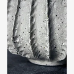 House Doctor - Urtepotteskjuler Gr�/Beige H: 14 �: 18 cm.