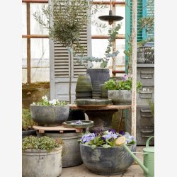 Fuglebad glaseret rustik ler Grn  28 H: 4 cm. 