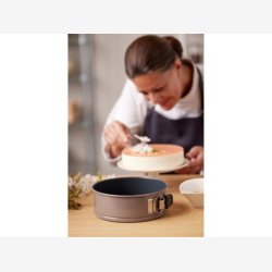 Blomsterbergs Springform Dia 24 cm Latte