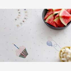 Sdahl - Hooray Akryldug m. antislip B:140 cm Fdselsdagsdug Pris pr M.