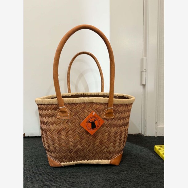 Madam Gr�skar - Strandtaske Brun/natur 35x25 cm.