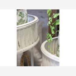 Chic Antique - Bord rundt m/dekorkant St af 2 Patineret creme 48xH62cm/38xH50cm Metal.