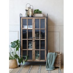 Chic Antique - Vitrineskab m/hjul og trlger Patineret sort H156xL80xB34cm.