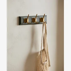 NORDAL - Knager�kke m/3 Knager Gr�/"Messing" L: 30 H: 6,5 cm. 