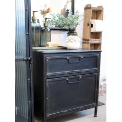 Chic Antique - Factory Kommode/Natbord m/2 skuffer Patineret sort H50xB45,5xL37,5cm Jern.