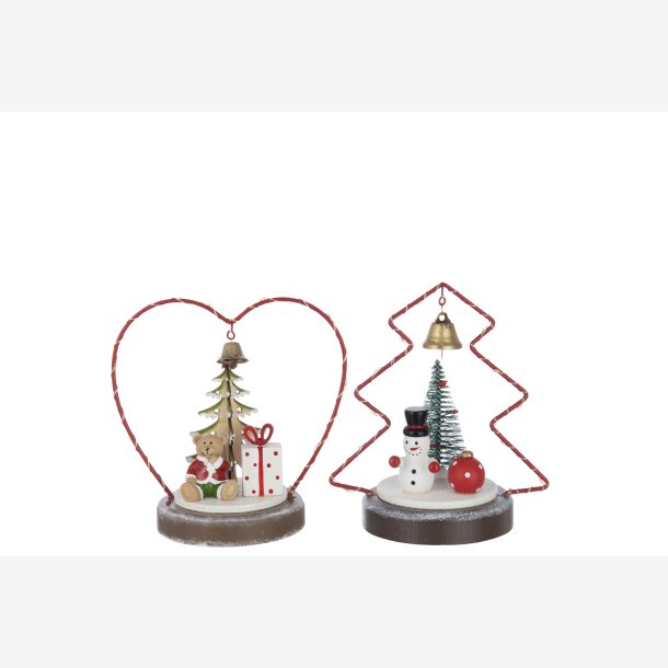 J-Line - Dekoration m/LED Batteri lys - Hjerte &amp; Bamse / Juletr &amp; Snemand H: 17 B: 13,5 D: 9,5 cm. 