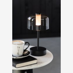 J-Line - Bordlampe m/klar sk�rm LED Batteri Metal Sort 13x13x24cm.