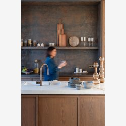 J-Line - Serverings brt m/hndtag Akacie tr L: 78 B: 15 cm. 