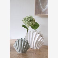 J-Line - Vase Musling H: 15 cm. - Leveres Assorteret 1 stk. 