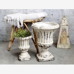 Chic Antique - Opsats/Krukke/Pokal poly Creme Hvid antikt look H: 42 : 32,5cm. 