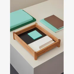 Spring Copenhagen - Viva serveringsbakke i massiv Eg 26,8x33,5 cm. 