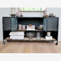 Chic Antique - Glasskl p fod m/slibninger H: 16 D: 23,5 cm. 