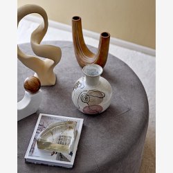 Bloomingville - Irini Vase m/ansigt, Hvid, Stentj : 19 H: 22,5 cm. 