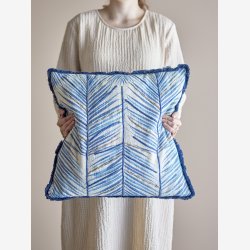 Bloomingville - Laval pude m/palme blade, Bl Bomuld 50 x 50 cm. 