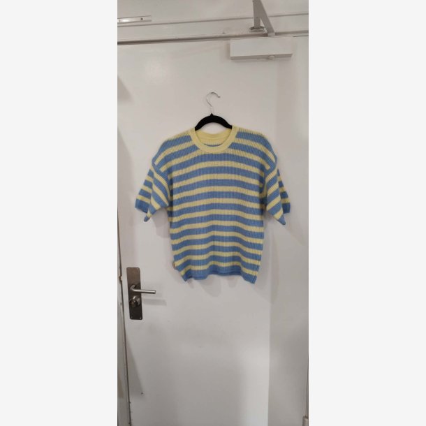 Strik m. Strib Gul/Bl� Onesize 70%acrilico, 10%lana, 10%poliammide, 10%pbt