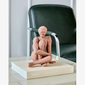 House Doctor - Keramikfigur Siddende Kvinde Brun 